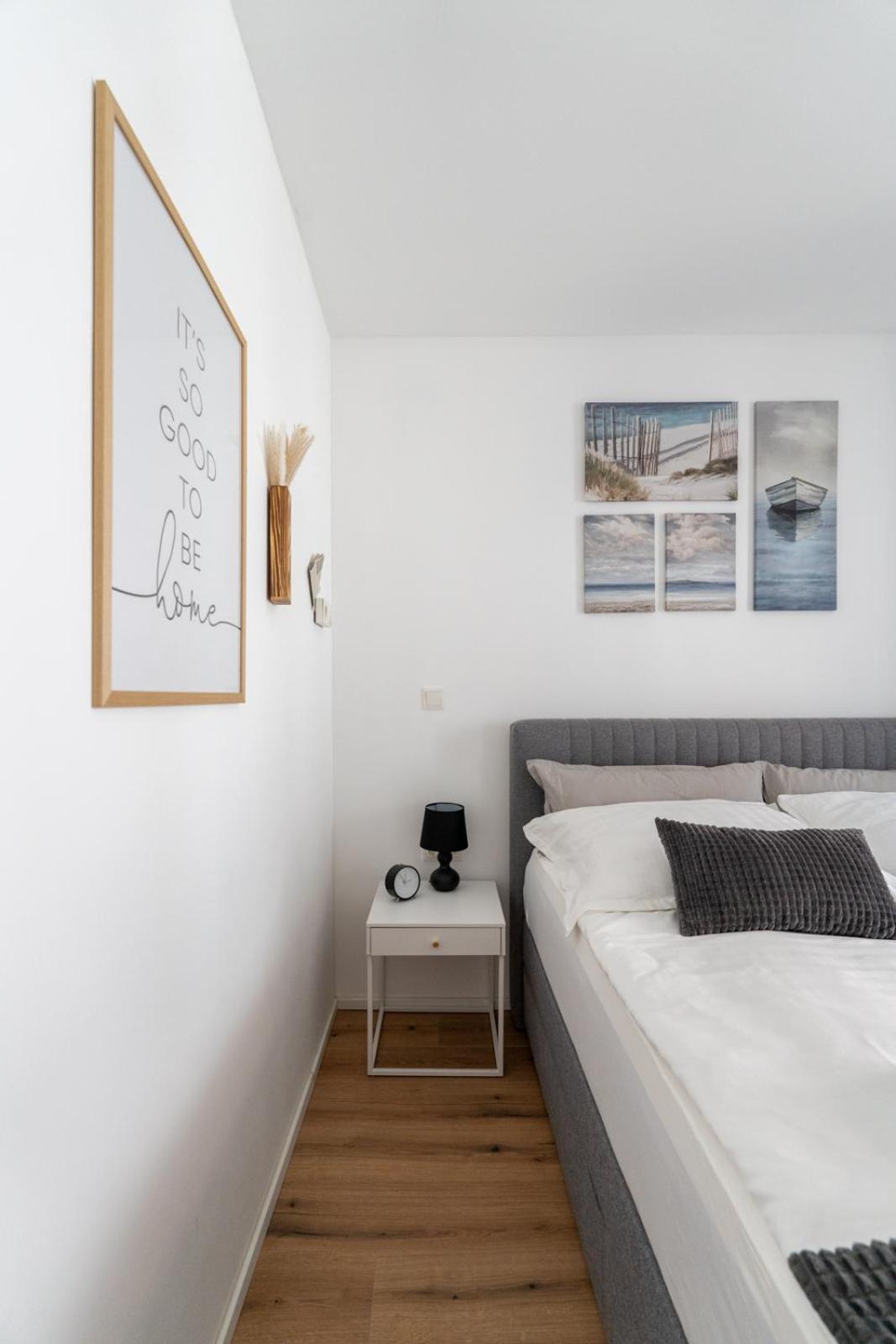 Wachau Oasis - Elegance With A Private Terrace Apartment Mautern Bagian luar foto