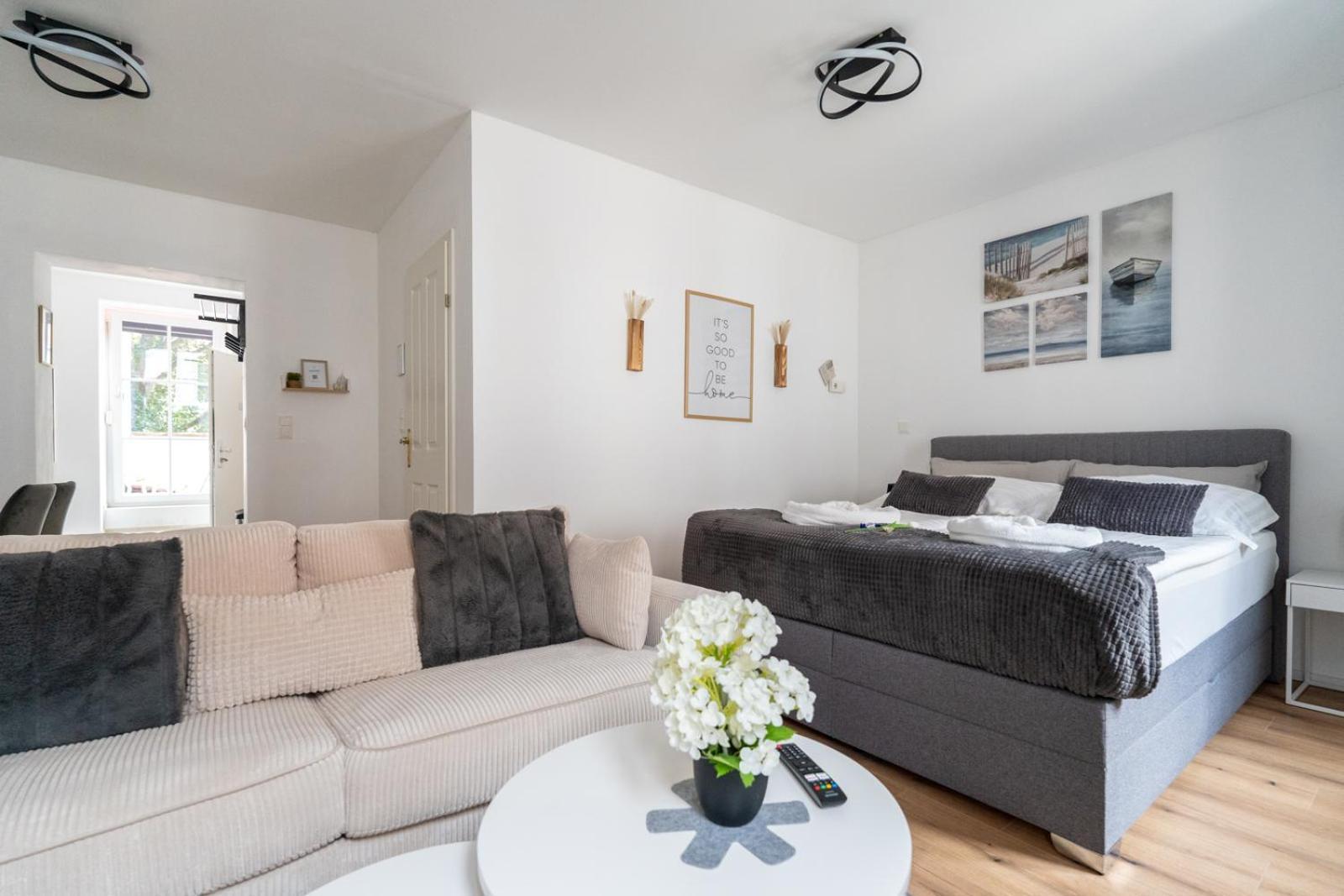Wachau Oasis - Elegance With A Private Terrace Apartment Mautern Bagian luar foto