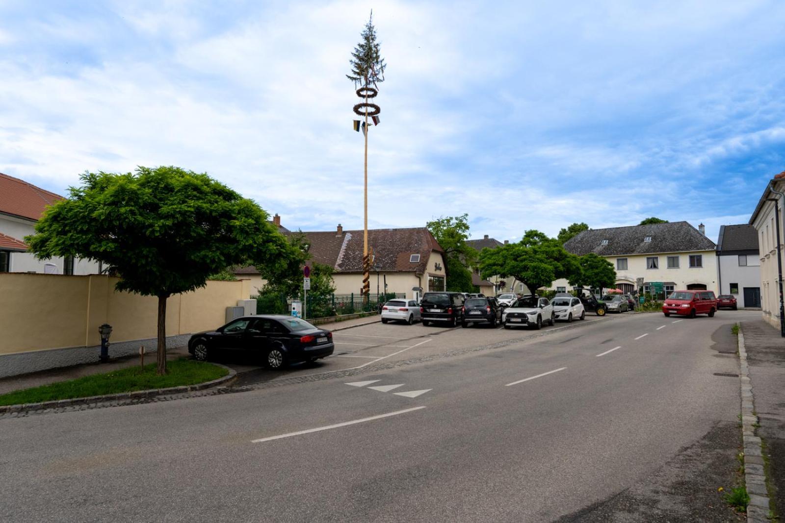Wachau Oasis - Elegance With A Private Terrace Apartment Mautern Bagian luar foto
